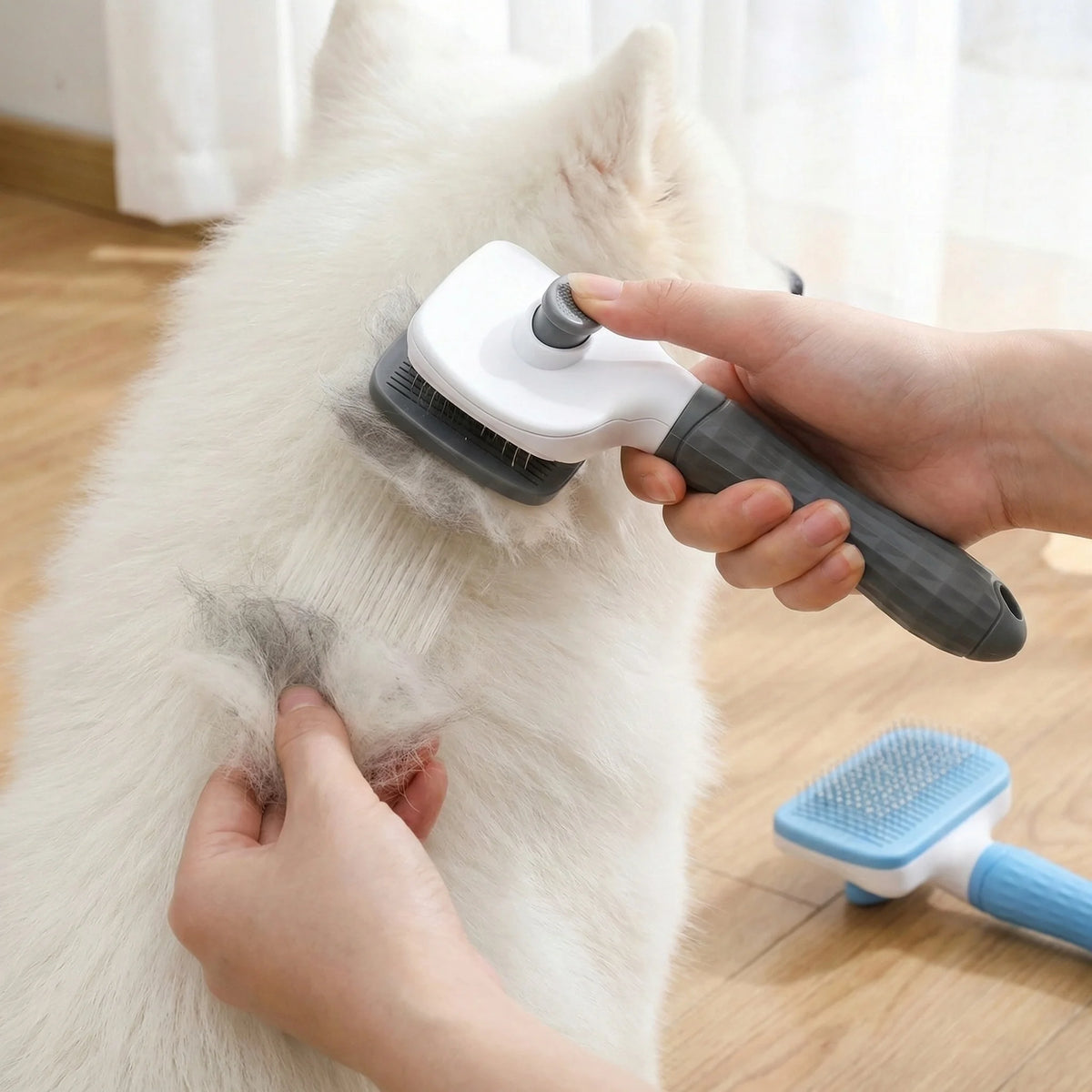 PEThic™ FurGroom - Self-Cleaning Pet Grooming Brush